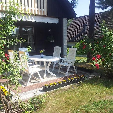 Anitas B&B Stockholm/Vaellingby ภายนอก รูปภาพ