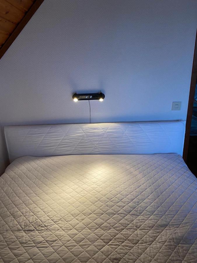 Anitas B&B Stockholm/Vaellingby ภายนอก รูปภาพ