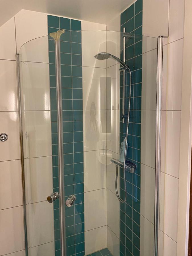 Anitas B&B Stockholm/Vaellingby ภายนอก รูปภาพ
